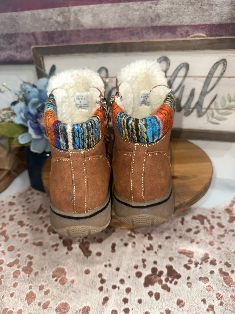 Bjorndal Brown Suede like Lace-Up Hiking Boot